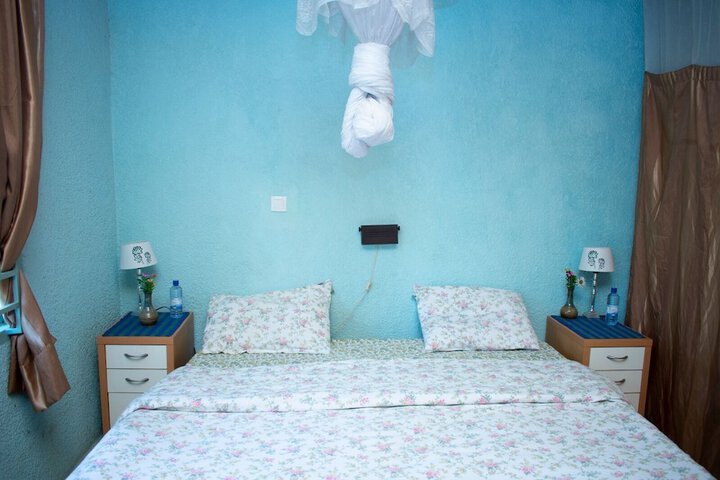 Room 2 of 21