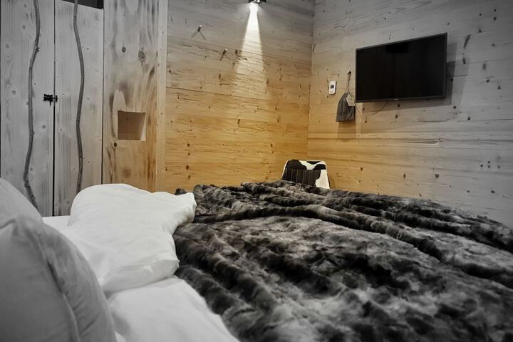 Room 37 of 131