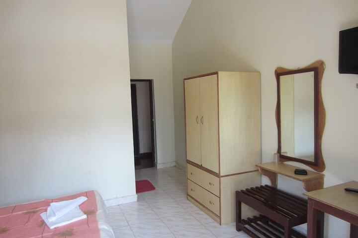 Room 14 of 35