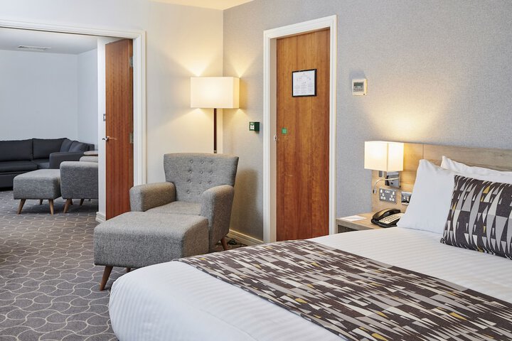 Room 19 of 60