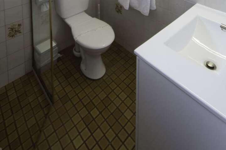 Room 34 of 52