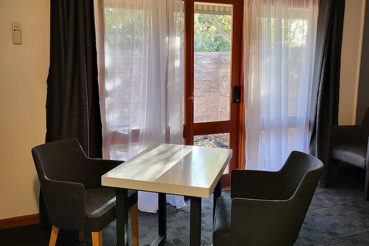 Room 33 of 78