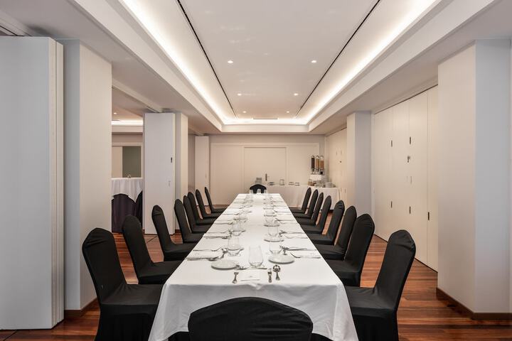 Ballroom/Hall 65 of 84