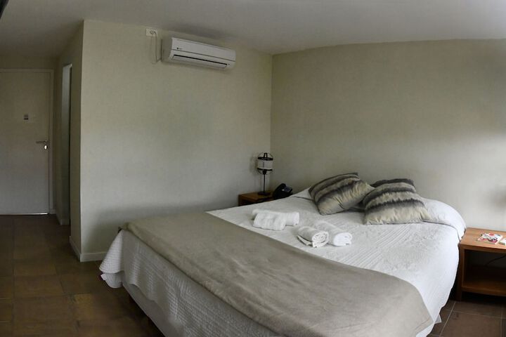 Room 79 of 118