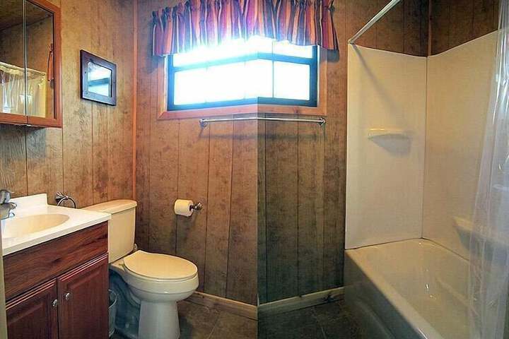 Room 11 of 18