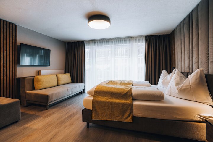 Room 15 of 505