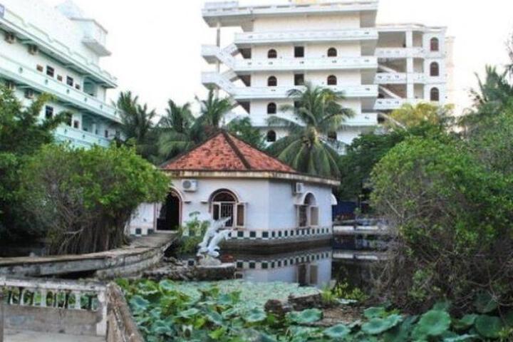 Phong Lan Hotel