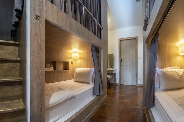 Room 20 of 65