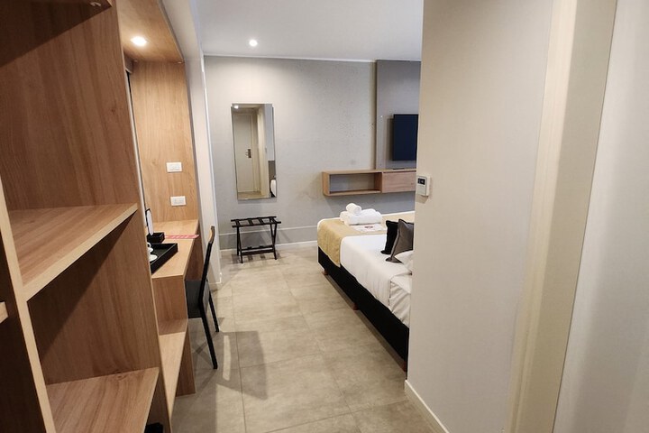 Room 14 of 42