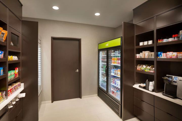 Snack bar