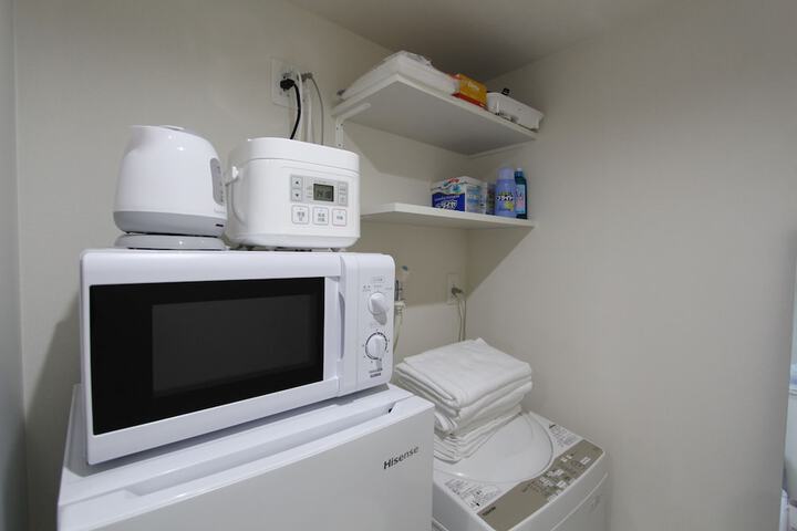 Room 106 of 143