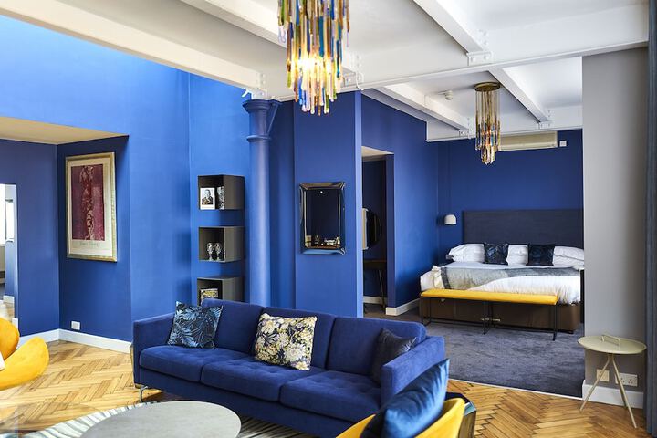 Room 17 of 41