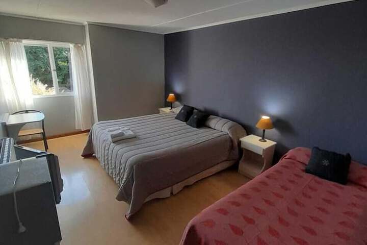 Room 2 of 10
