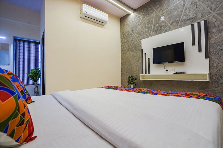 Room 18 of 32