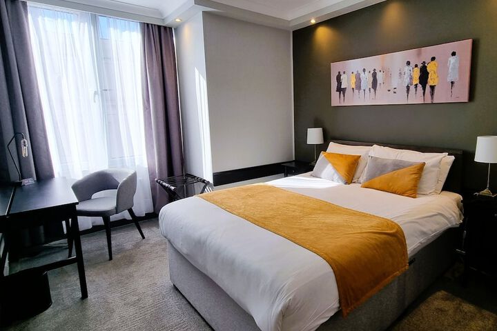 Room 8 of 44