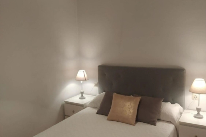 Room 5 of 10