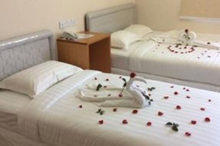 Room 10 of 23