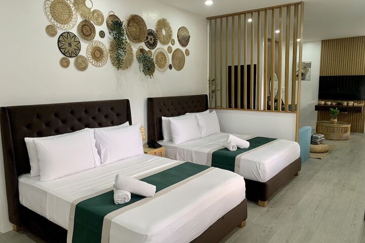 Room 8 of 69