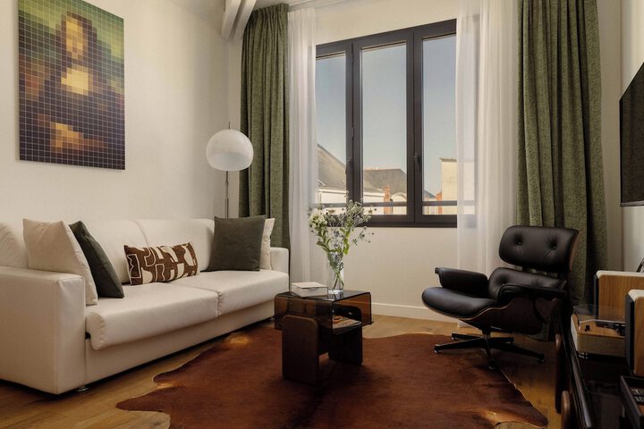 Room 25 of 50