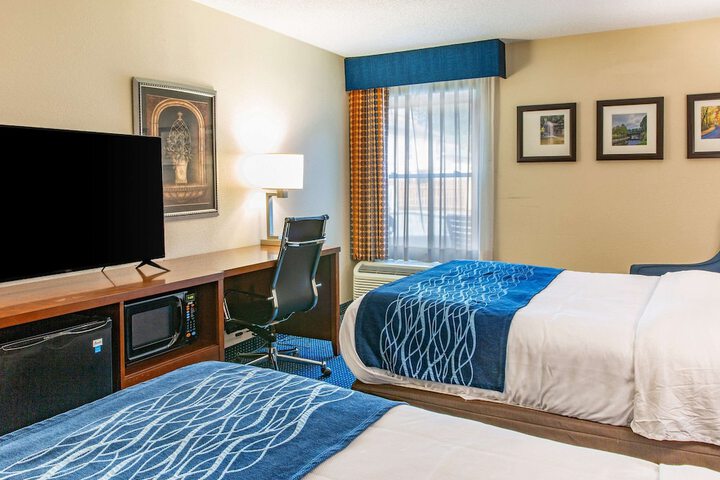 Room 10 of 46