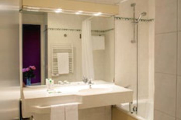 Bath Photo
