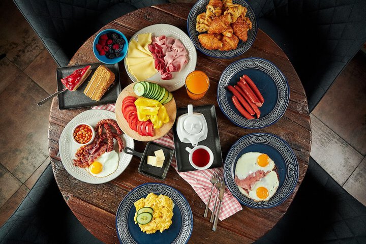 Breakfast/Coffee Service 63 of 81