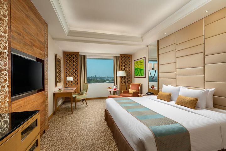 Room 14 of 48