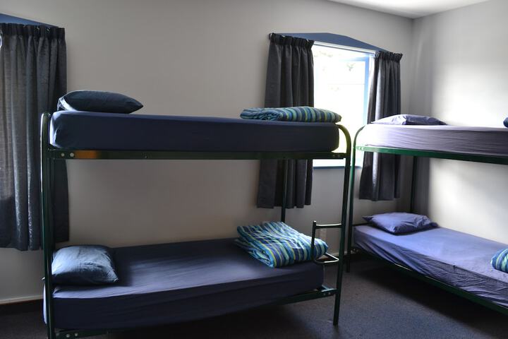 Room 25 of 79