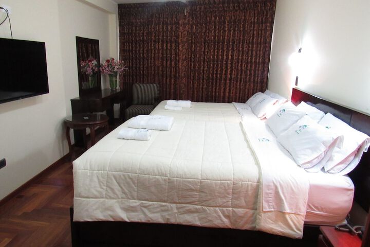 Room 4 of 24
