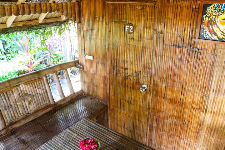 Room 2 of 40