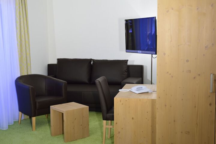 Room 15 of 46