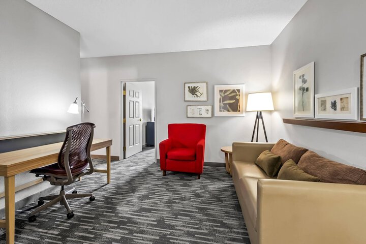 Room 34 of 64
