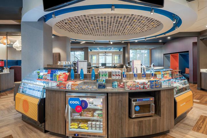 Snack bar