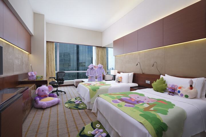 Room 40 of 152