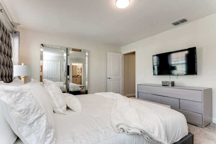 Room 16 of 64