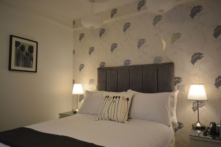Room 7 of 30