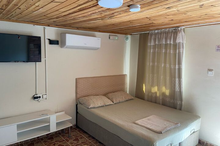 Room 80 of 263