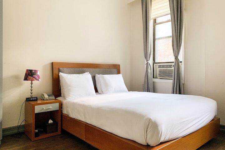 Room 18 of 32