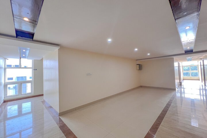 Room 14 of 22