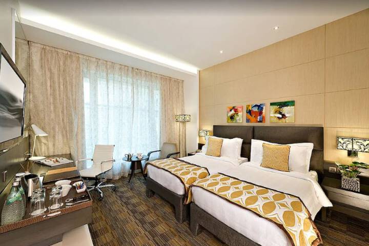 Room 21 of 74
