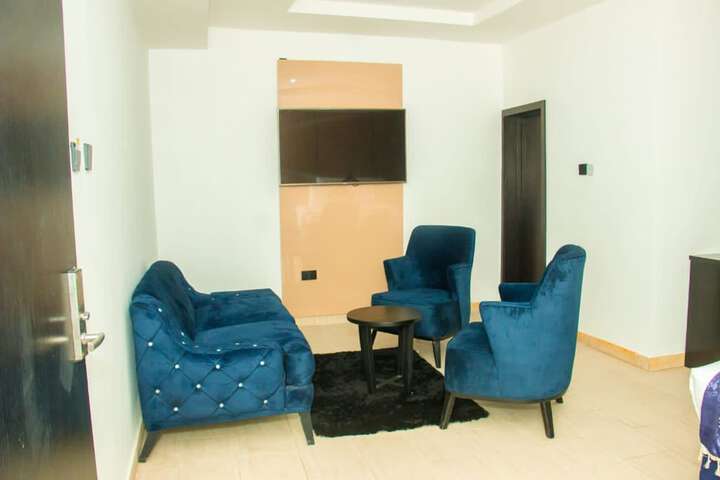 Room 18 of 51