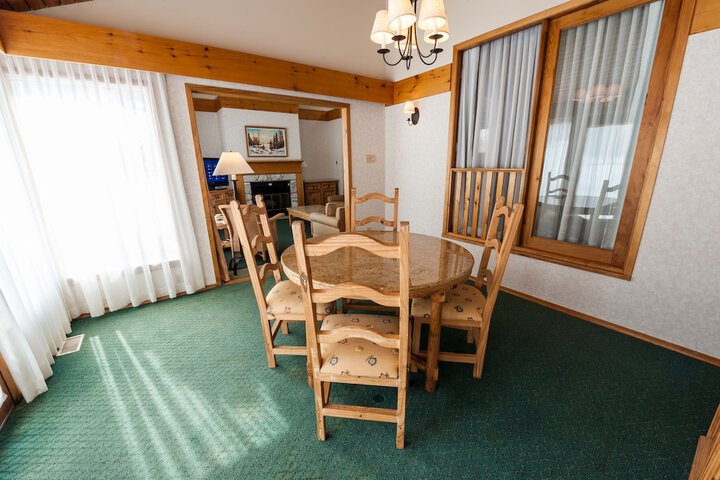 Room 17 of 46