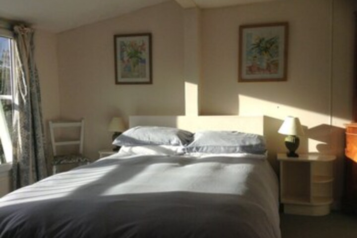 Room 107 of 116