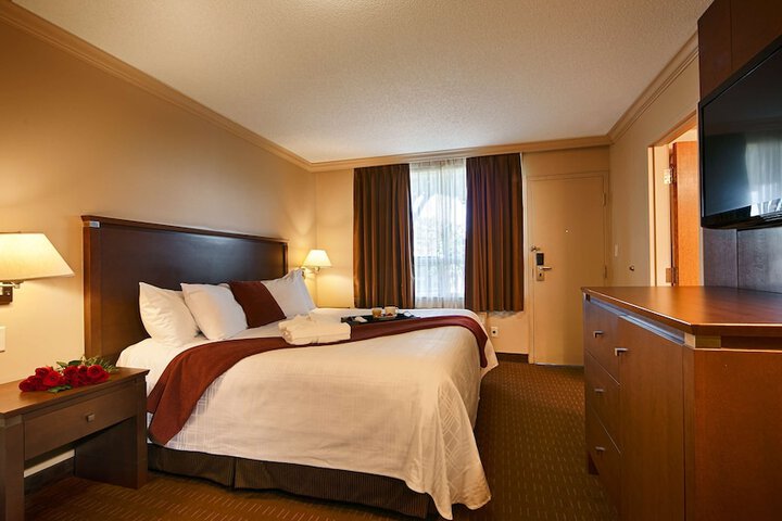 Room 16 of 35