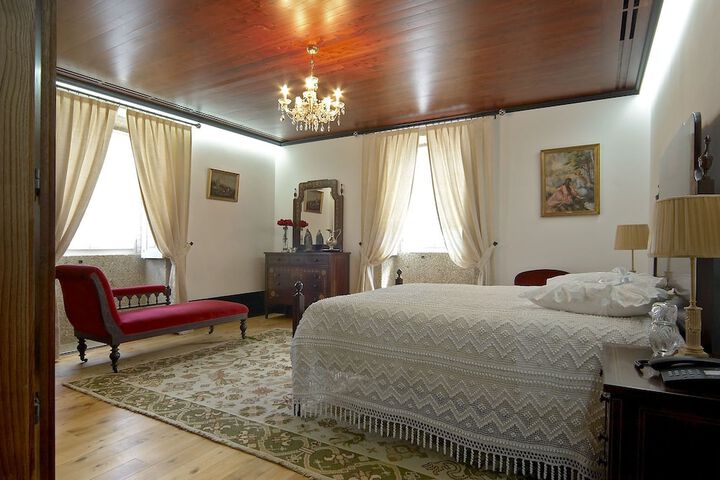Room 11 of 74