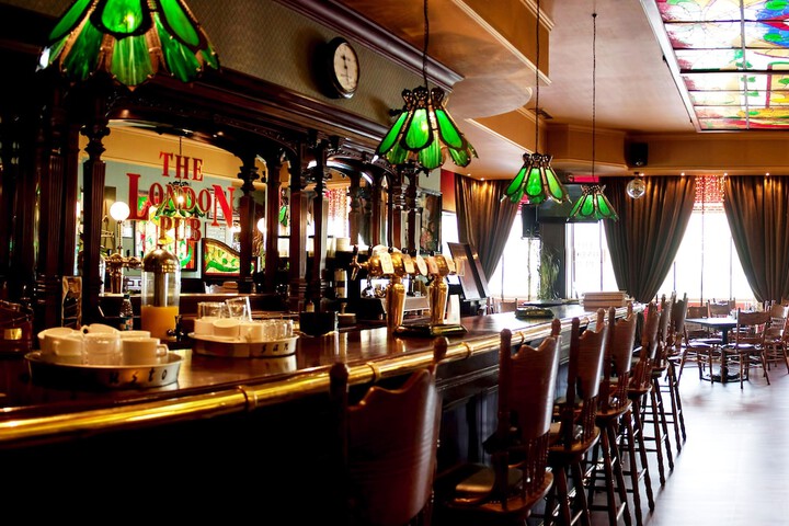 Dining Photos