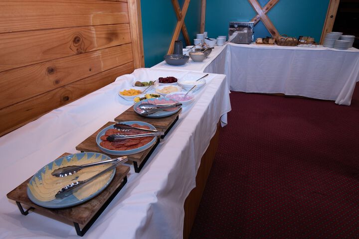Breakfast/Coffee Service 97 of 143
