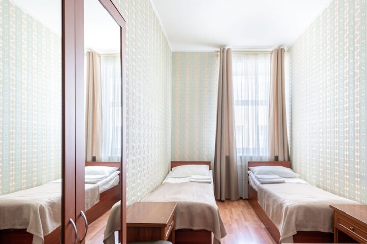 Room 6 of 26