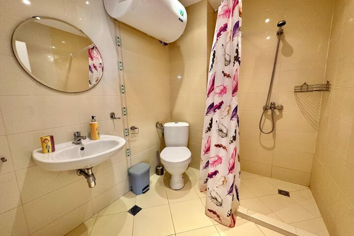 Room 125 of 151