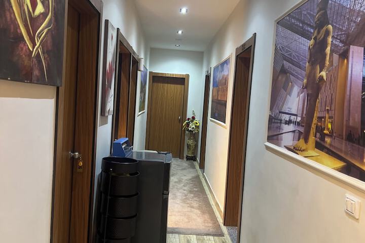 Room 7 of 43